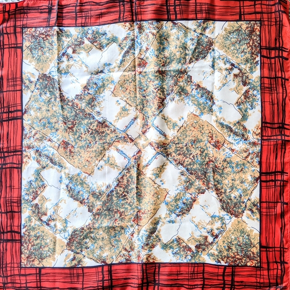 ❤️ Silky Square Scarf #hundredsofscarves - Picture 2 of 2